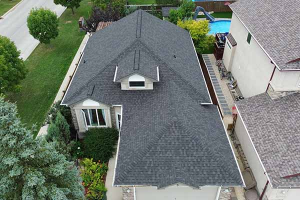 Upgrade Your Winnipeg Home: Antonyshyn Roofing's New Roof Solutions
