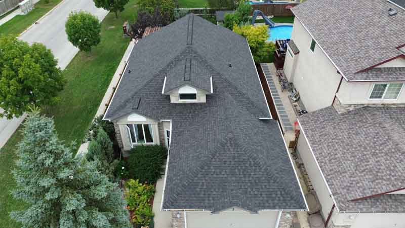 Winnipeg's Signature Roof Refinements: Inspiring Beauty